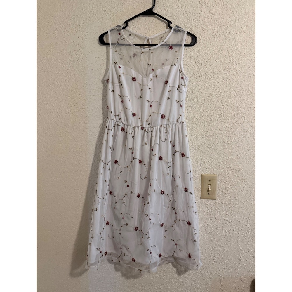Candalite White Floral Embroidered Mesh Illusion Dress Small Sleeveless D91128-M